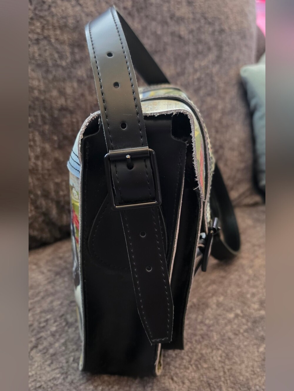 Dr. Martens George And The Dragon Messenger Crossbody Leather Bag Super Rare - Picture 8 of 13